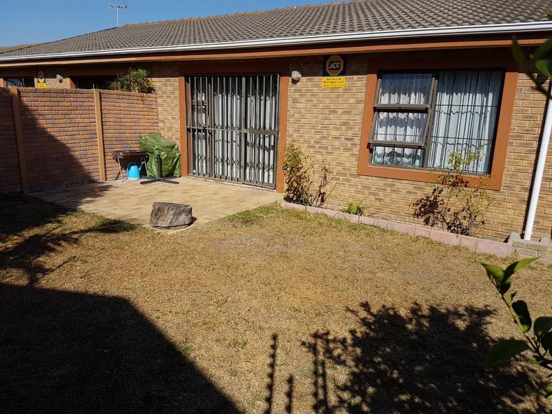 2 Bedroom Property for Sale in Sonstraal Heights Western Cape